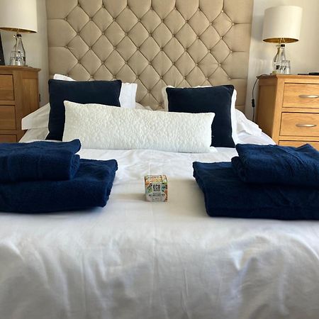 Our Beautifully Renovated Home Чичестър Екстериор снимка